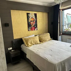  Bed & Breakfast Yakut Old